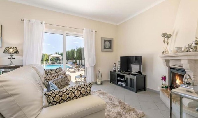 Vista Hermosa Apartment | Villa with pool in Alicante