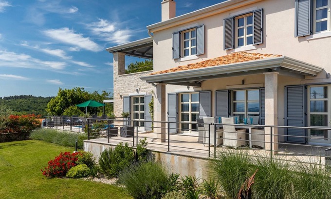 Vizinada Villa | Villa with pool in Istria for 8 persons, with a wonderful panoramic view