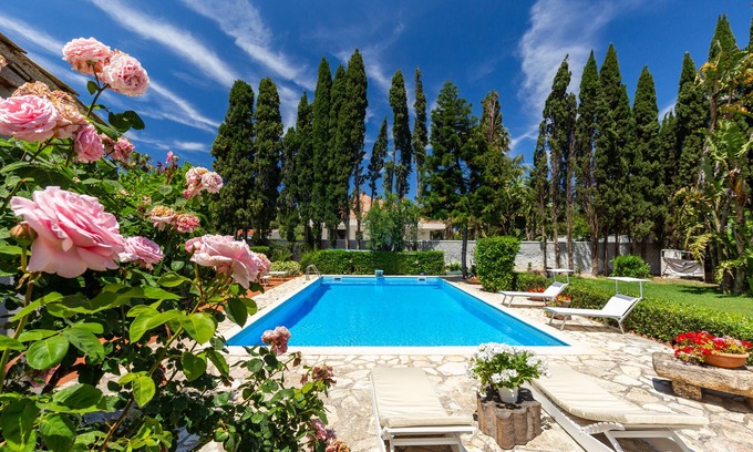 Palermo Villa | VILLA with pool in Mondello 15 people