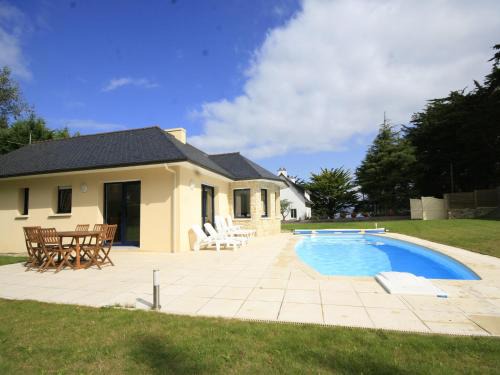 Plestin-les-Greves House | Villa with Private Pool in Plestin-les-Grèves