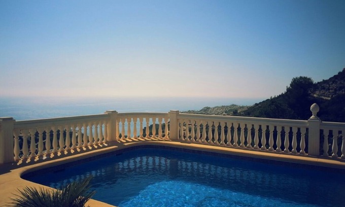 Cumbre del Sol House | Villa with private pool and panoramic views of the Mediterranean Sea