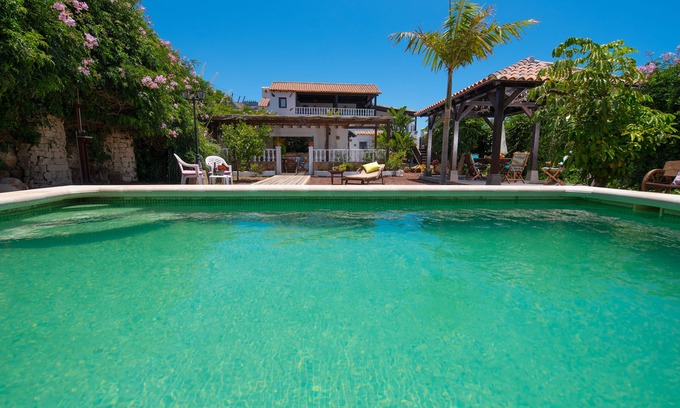 Los Gavilanes Villa | VILLA WITH PRIVATE POOL/VILLA WITH PRIVATE POOL