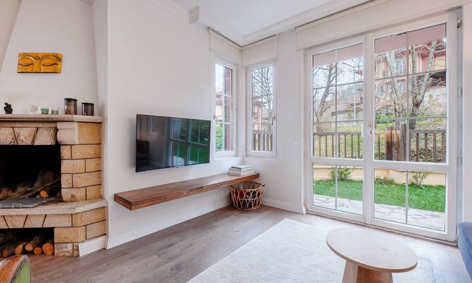 Sapanca Villa | Villa with Spacious Garden in Sapanca