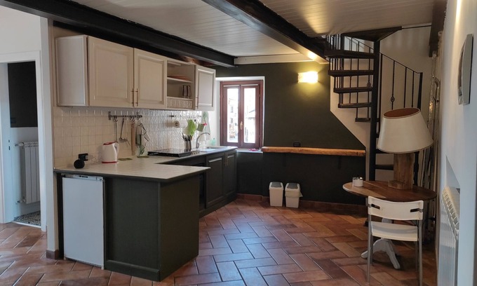 Sutri Apartment | Village of Sutri along the Via Francigena renovated bright