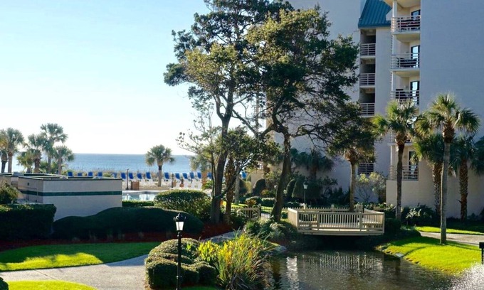 Palmetto Dunes Condo | VILLAMARE 1104-DISCOUNTED FALL 2025-NEW POOLS-WEEKLY DISCOUNT-5 STAR REVIEWS