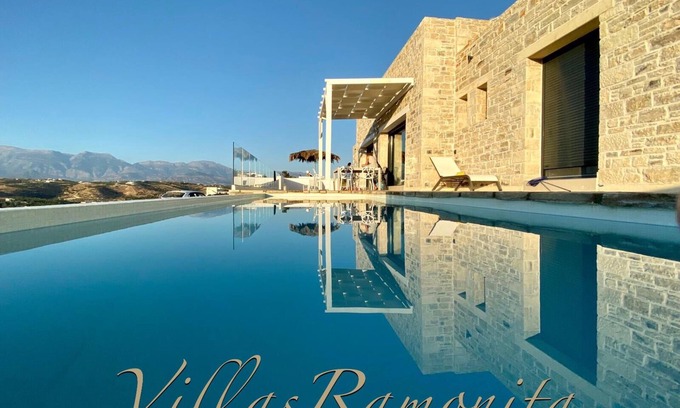 Pitsidia Villa | Villas Ramonita, Pitsidia, Matala, infinity swimpool and amazing seaview