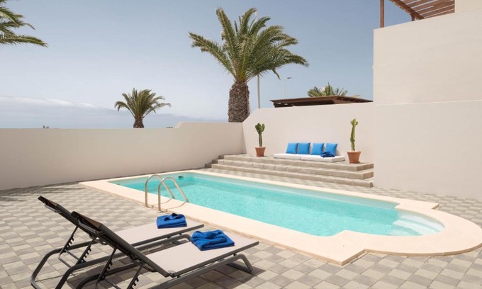 Costa Teguise Villa | Villas Salinas
