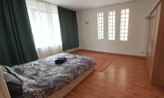 Iasi Villa | Villaweb ap. house&garden 5min to airport&center