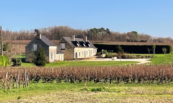 Benais Cottage | Vineyard cottage, all-inclusive, garden & bikes, near Saumur-Chinon-Langeais