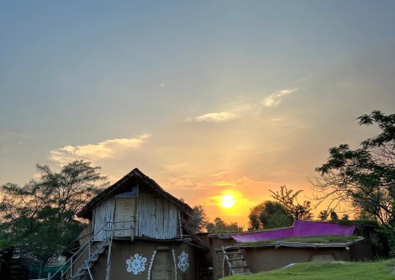 Jaipur District House | Vinyasa Earth