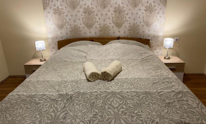 Poroszlo House | Virág Vendégház