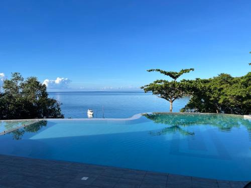 Tudela Hotel | Virly’z Top View Resort