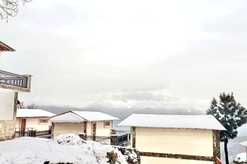 Majkhali Apartment | Vista Casita Ranikhet Serene Homestay Himalaya Lap