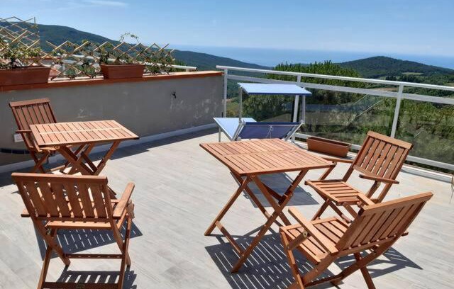 Nibbiaia House | Vista sulle isole dell'arcipelago Toscano