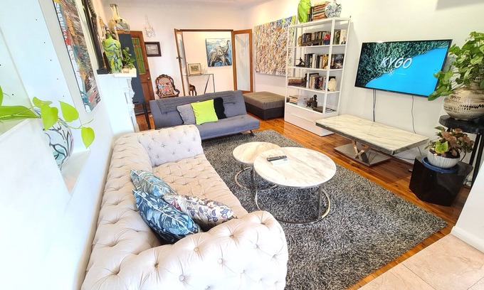 Arncliffe House | Vista unit: 2.5 bedrooms, Close to the City/beach/airport/train station