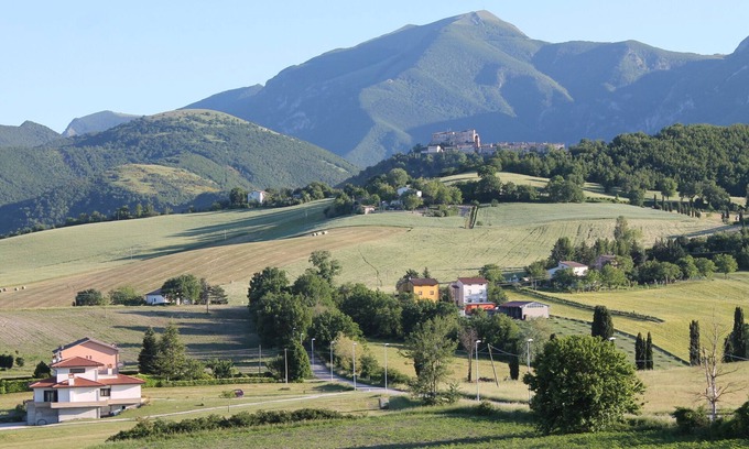 Frontone Apartment | Viti Attic - A glimpse of Frontone Castle