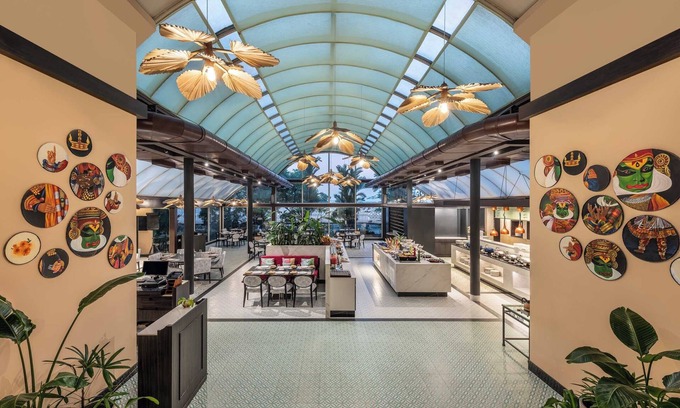 Kochi Hotel | Vivanta Ernakulam, Marine Drive