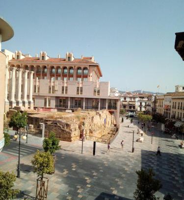 Distrito Centro House | Vivienda Turística Templo Romano