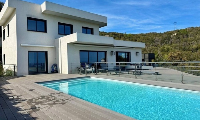 Bastia Villa | Vue mer sur les Hauteurs de Bastia