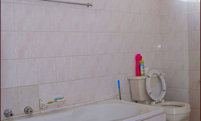 Pretoria Central Business District Apartment | Vue to the union building