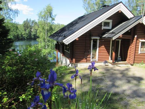 Kitula Villa | Vuorenhelmi