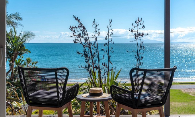 Oneroa Apartment | Waiheke Beachfront Apartment | You've Got It Maid
