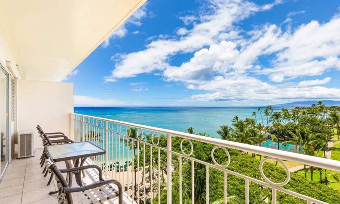 Waikiki Condo | Waikiki Shore 706: Cozy 1BR with Breathtaking Ocean Views