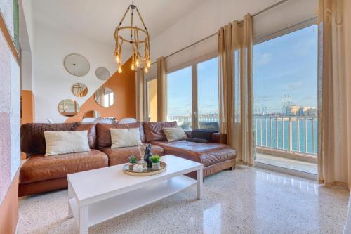Il-Qajjenza Apartment | Wake Up Beside the Sea,Peaceful Home in Birżebbuġa by 360 Estates
