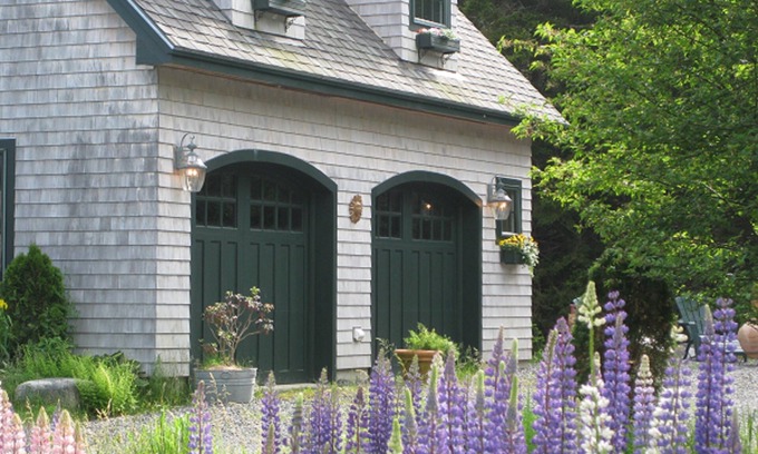 Southwest Harbor Cottage | WALK TO ACADIA'S TRAILS, OCEAN FROM THIS QUIET, CHARMING CARRIAGE HOUSE