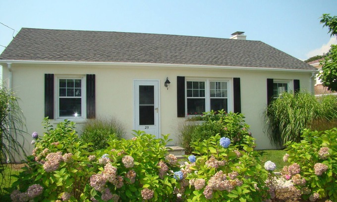 Easton's Point House | Walk to beach, 4BR, 2 full BA home, fenced yrd, covered porch