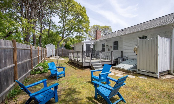 Dennis Port House | Walk To Beach - Comfortable 2BR Cottage