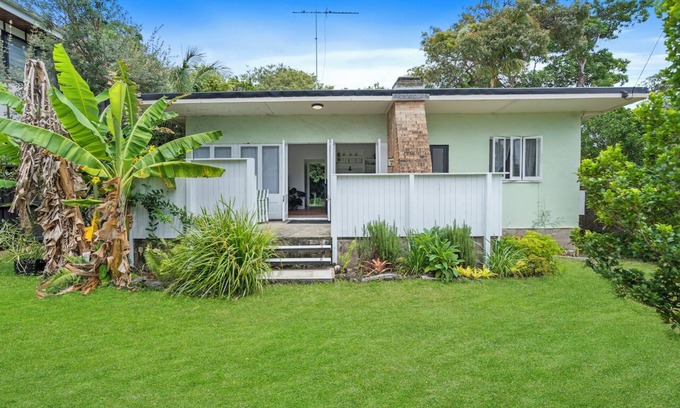 Point Lookout House | Walk to everything from this charming cottage