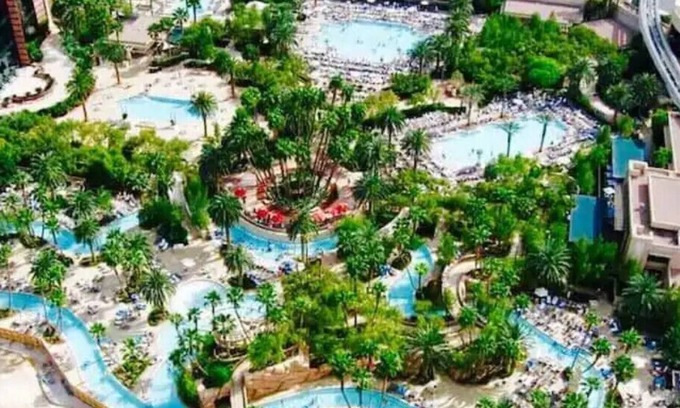 Las Vegas Condo | Walk to Formula 1 Las Vegas MGM Signature Tower 1 Studio No Resort Fees