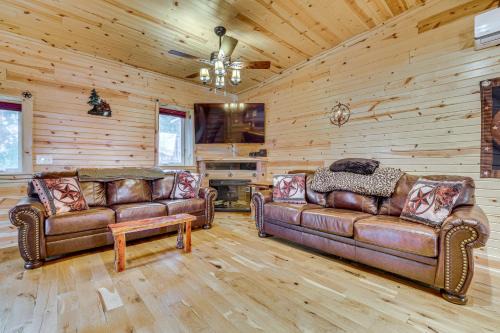 Pepin Apartment | Walk to Lake and Dining Couples Cottage in Pepin