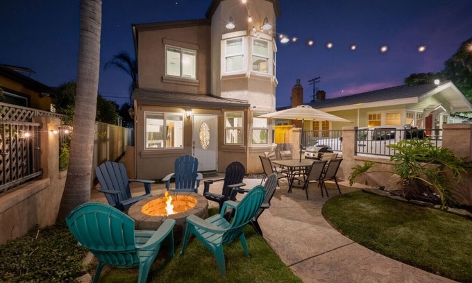 Ocean Beach Apartment | Walk to Ocean Beach | 3BR + Parking & Games