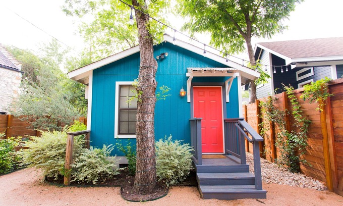 Bouldin Cottage | Walk to Restaurants & Shopping; 1 mile to SoCo