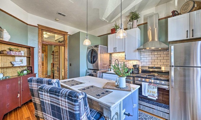 Laramie Apartment | Walk to Shops and Restaurants Dtwn Laramie Condo!