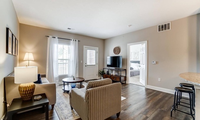 Westerville Apartment | Walkable Pet-Friendly 2BR/2BA On 1st Floor!