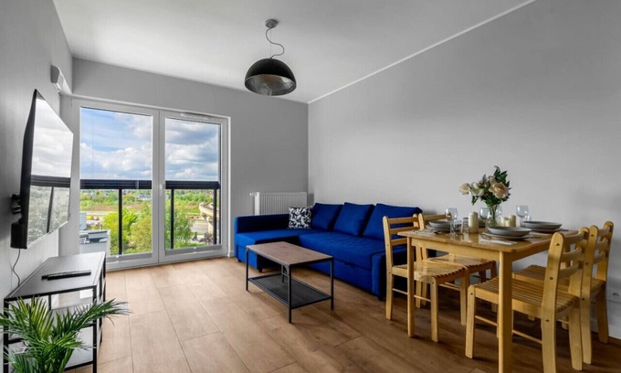 Warsaw Apartment | Warsaw Bemowo - Parking, Balcony & Workspace - by Rentujemy
