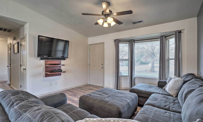 Washington House | Washington Home w/Private Hot Tub < 40 Mi to Zion