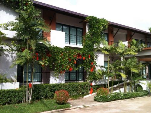 Trang House | Wassana Sitdharma Guesthouse