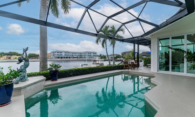 Marco Island House | Water Front -3 Bedroom- 2 Bathroom with Pool