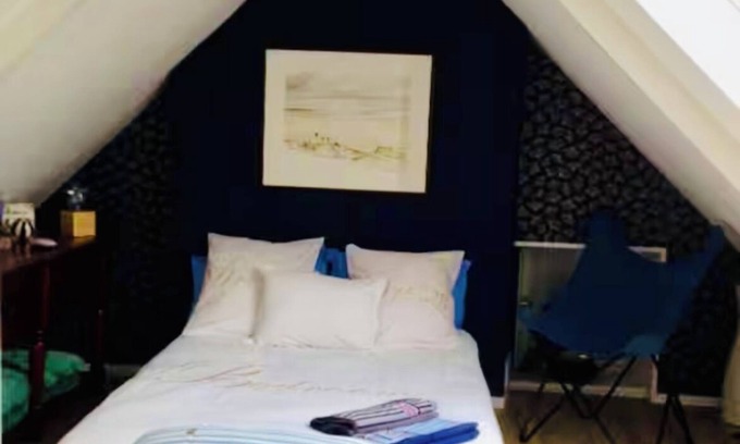 Brehal Bed & Breakfast | Water mill between the countryside and the Chausey Islands. Normandy break guaranteed!