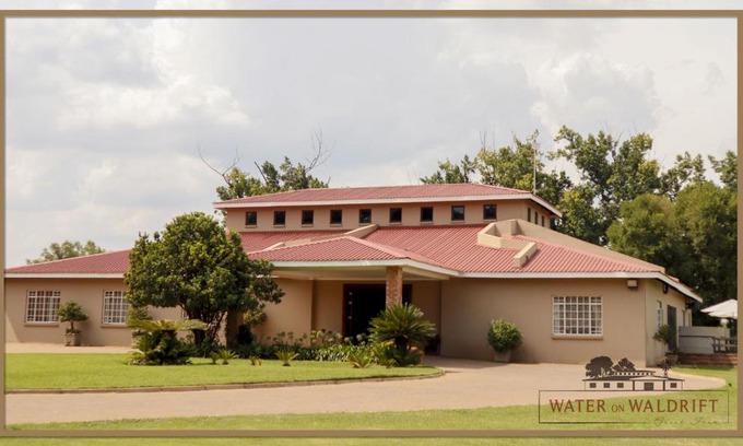 Vereeniging House | Water on Waldrift Guesthouse