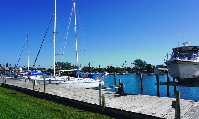 Pass-a-Grille Condo | Waterfront 2 Bed, 2 Bath Condo in Pass-a-Grille Pool~Boat Dock Option