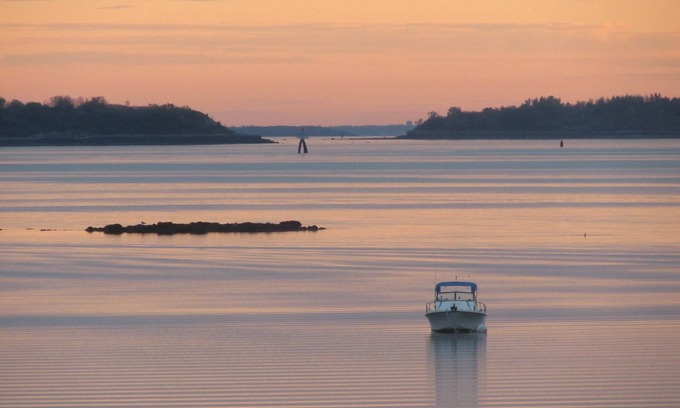 Quincy Apartment | Waterfront. Boston & island views. Kayaks onsite. Fall dates available!