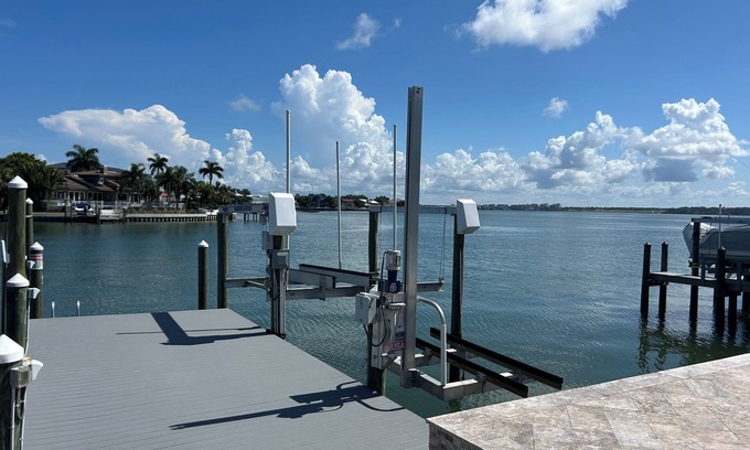 Belleair Beach House | Waterfront Open Bay View Belleair Beach 3-BR Home! No damage from Helene/Milton!