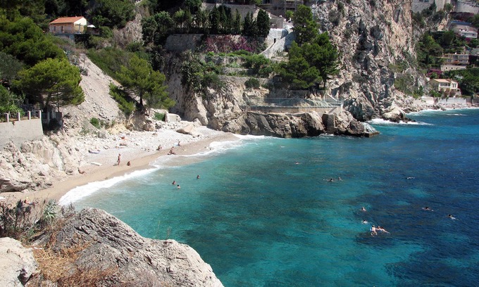 Alpes-Maritimes Villa | Waterfront property, 43 steps from the beach, 2 miles from Monaco, air-condition