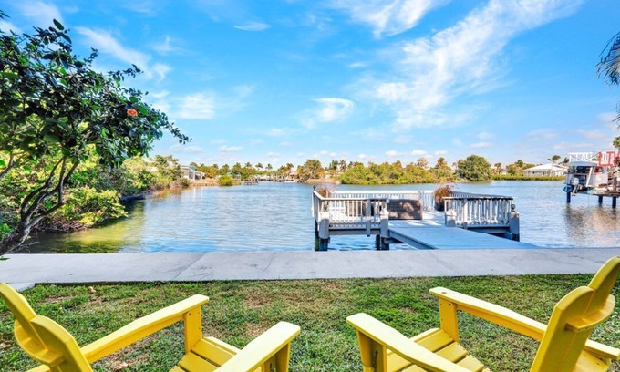 Isles of Capri Condo | Waterfront Retreat | Isles of Capri | Marco Island