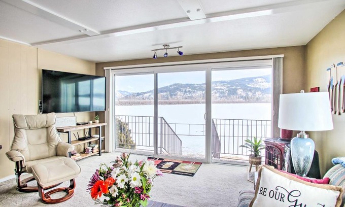 Sandpoint Apartment | Waterfront Sandpoint Vacation Rental Lake Access!